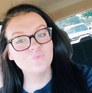 Meet your Posher, Rachael